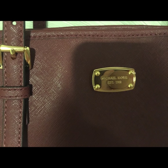 XL Merlot Michael Kors Jet Set Tote - Picture 3 of 4